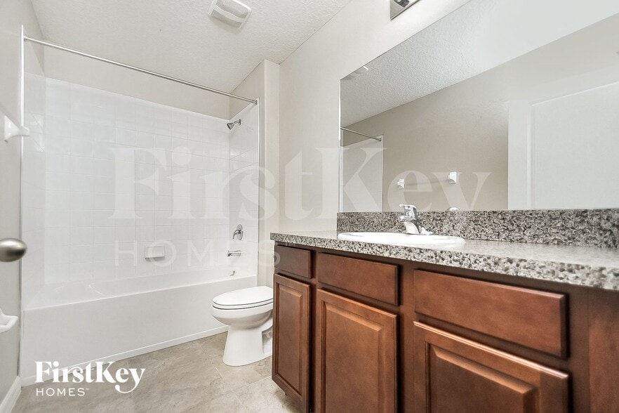 Building Photo - 9725 Sage Creek Dr