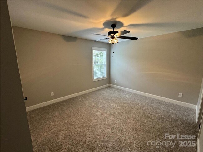 Building Photo - 3011 Waxhaw Crossing Dr