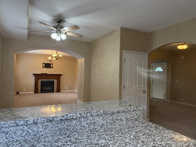 Building Photo - 7691 Willow Walk Ln