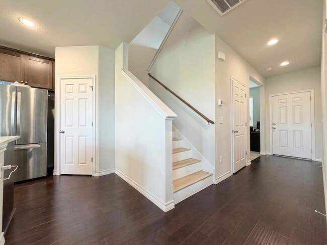 Building Photo - 11816 Offaly Dr