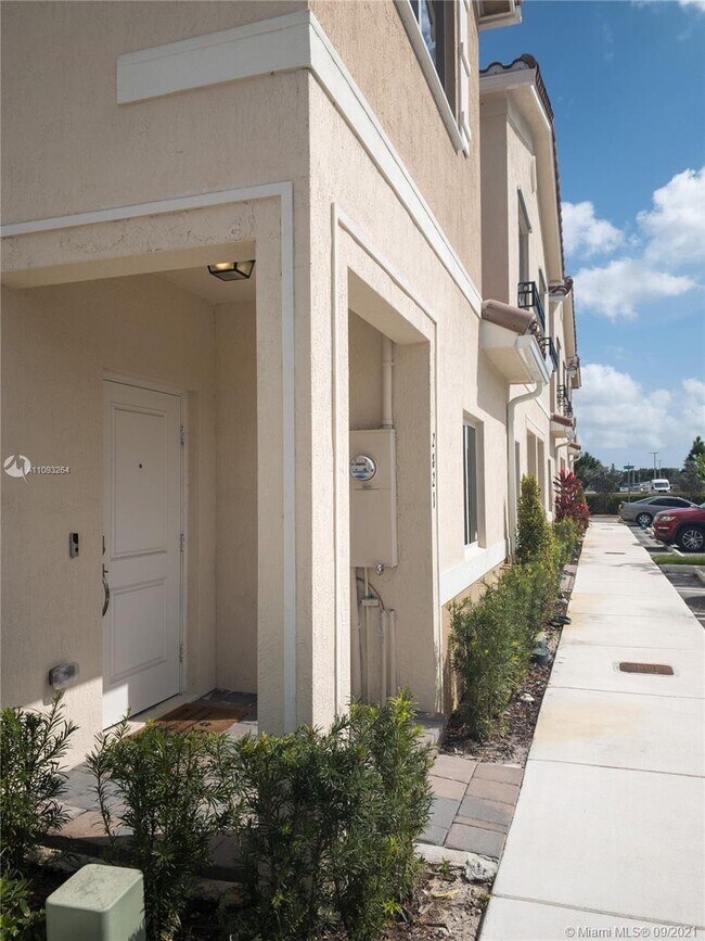 Building Photo - 2821 NW 180th St