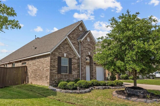 Building Photo - 24115 Golden Fallow Dr