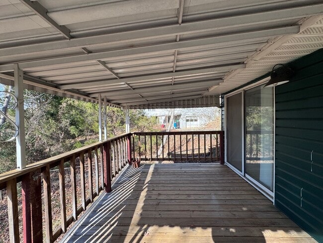 Building Photo - Swannanoa - Rent Includes All Utilities and Internet!