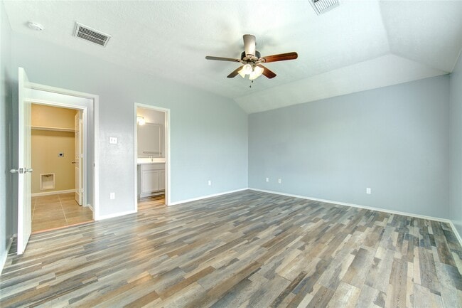 Building Photo - 20003 Parkstone Bend Ln