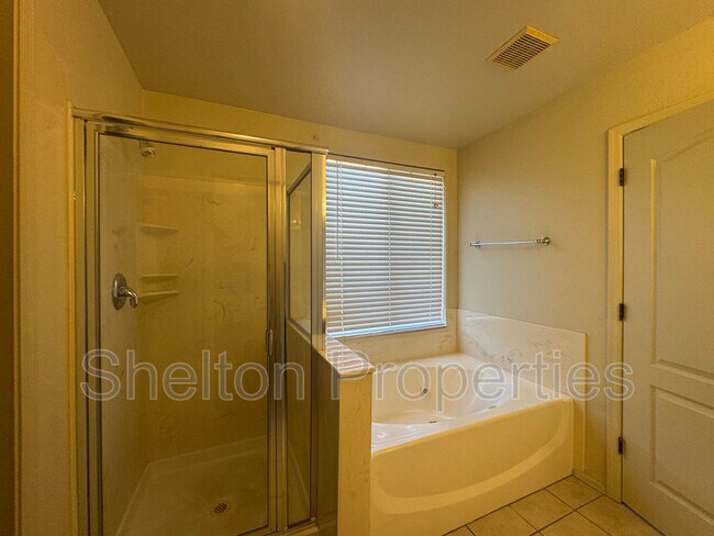 Building Photo - 25184 W Cranston Ln