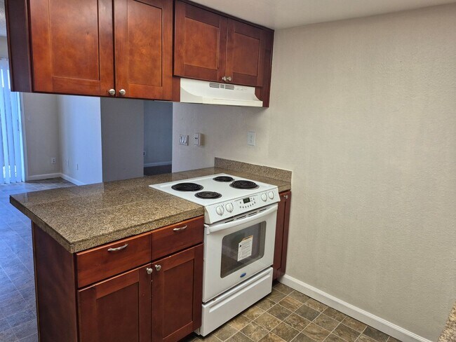 Building Photo - 3926001/70