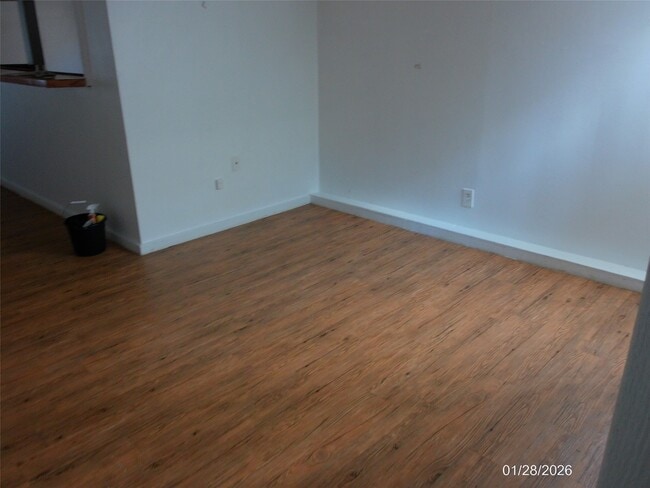 Building Photo - 4619 Ave S