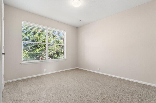 Building Photo - 172 Coreopsis Cove