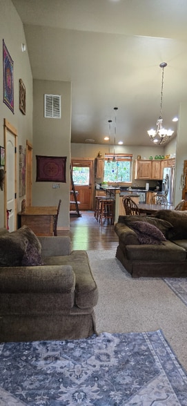 Building Photo - 4026 Moonstone Dr