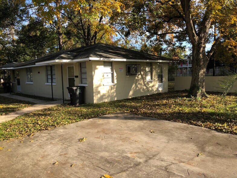 Primary Photo - 1356 N 23rd St