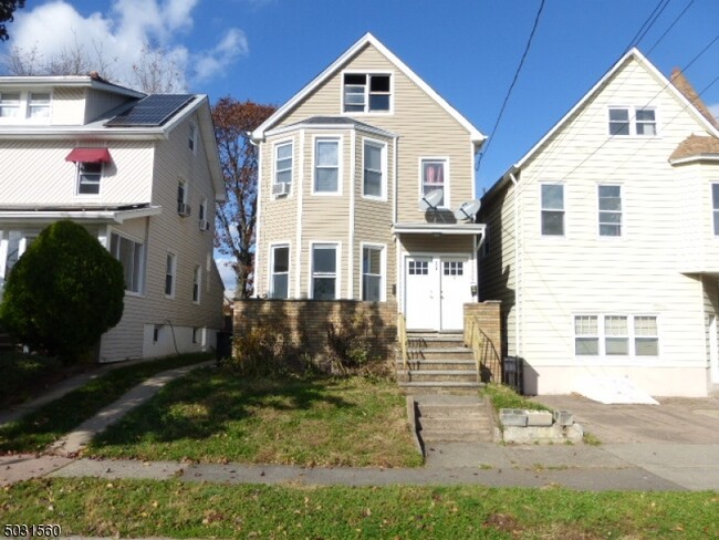 Primary Photo - 204 DeMott Ave