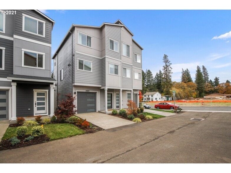 Building Photo - 17859 SW Rudolph Ln