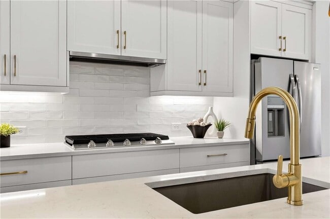 Building Photo - 1338 Booth Ave NW