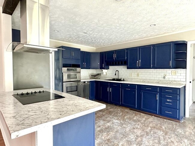 Building Photo - 6604 Kodiak Dr