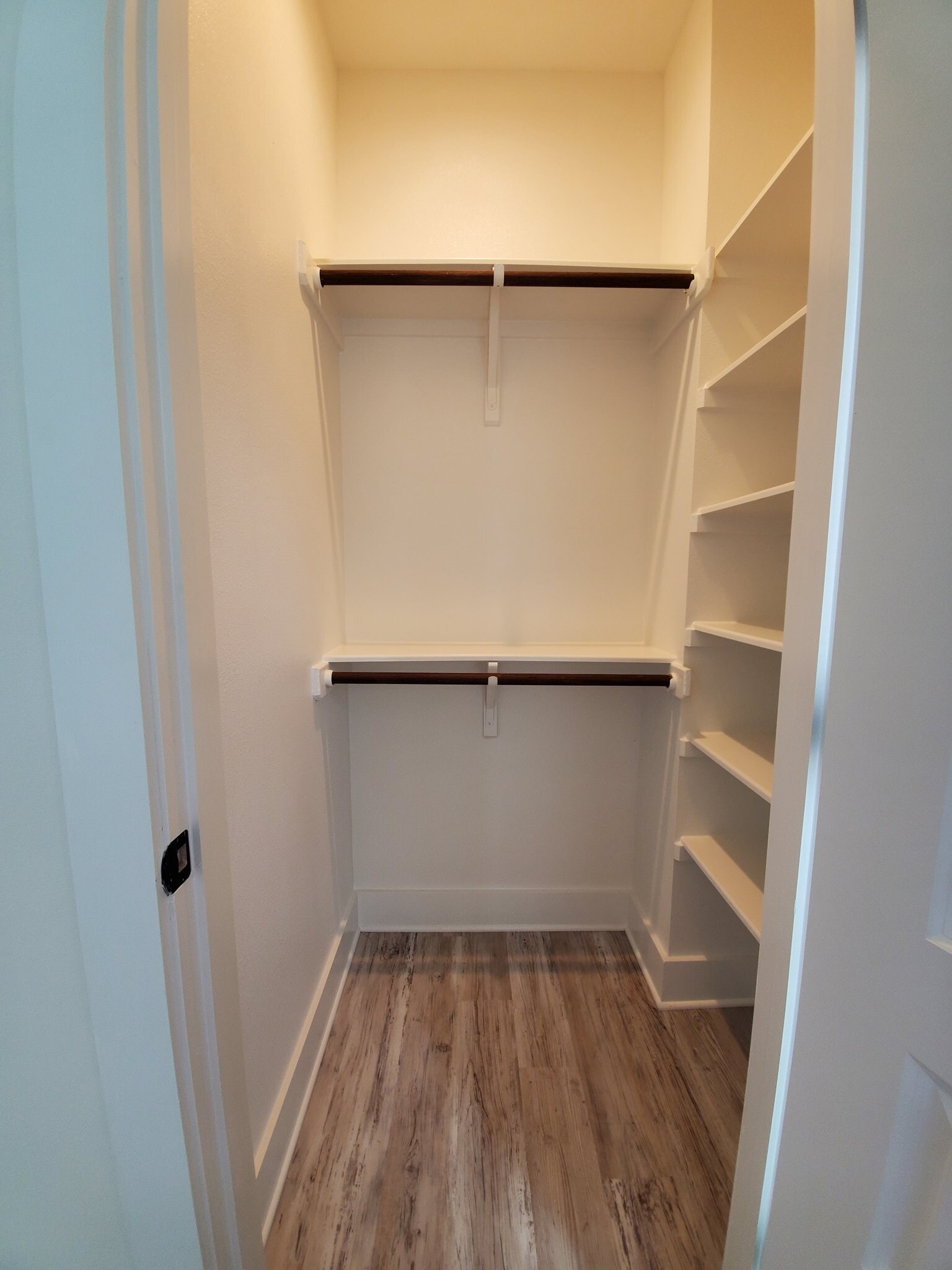 Building Photo - 6016 Fairway St