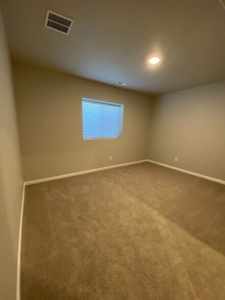 Building Photo - 6526 Miro Ln