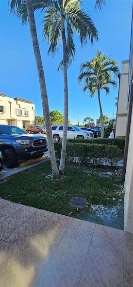 Building Photo - 1158 NW 124th Ave