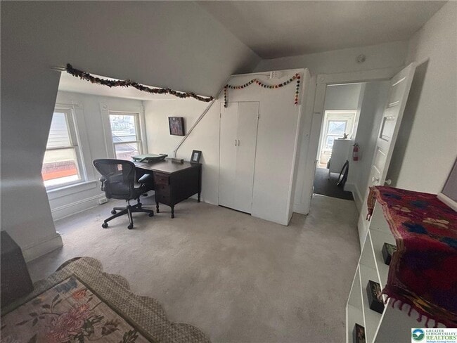 Building Photo - 2248 Birch St