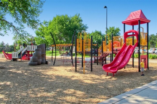 Building Photo - 4 blocks to Sloans Lake! immaculate home with large yard and garage