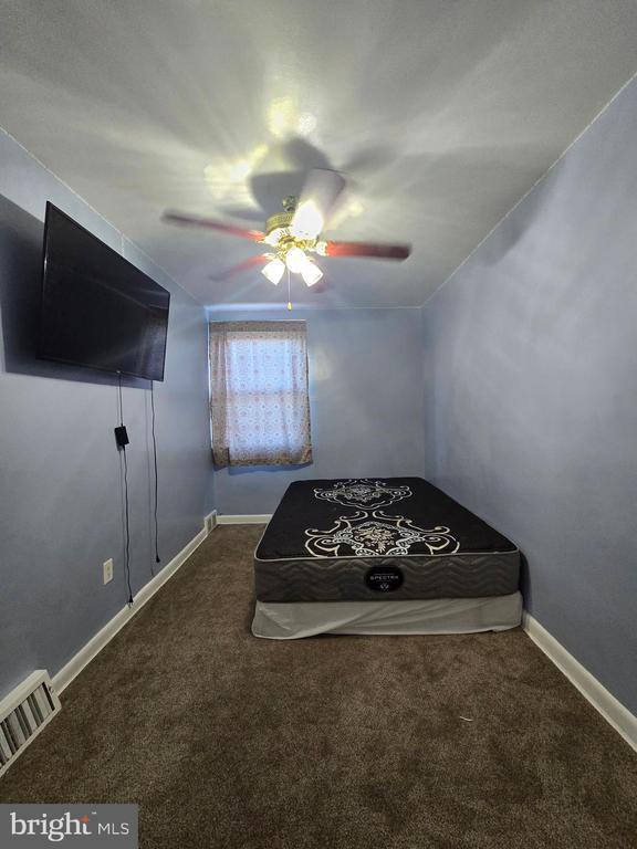 Building Photo - 8729 Ditman St