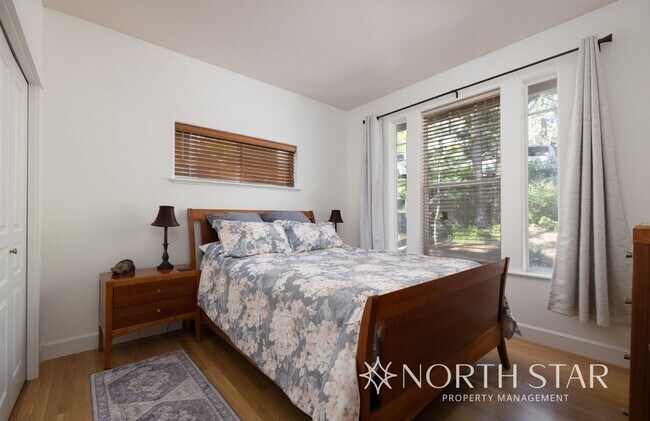 Building Photo - Spacious Bend 3 bed/2 bath Residence w/ Of...