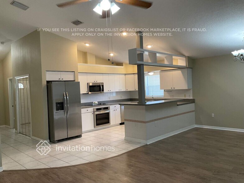 Building Photo - 660 Anclote Dr