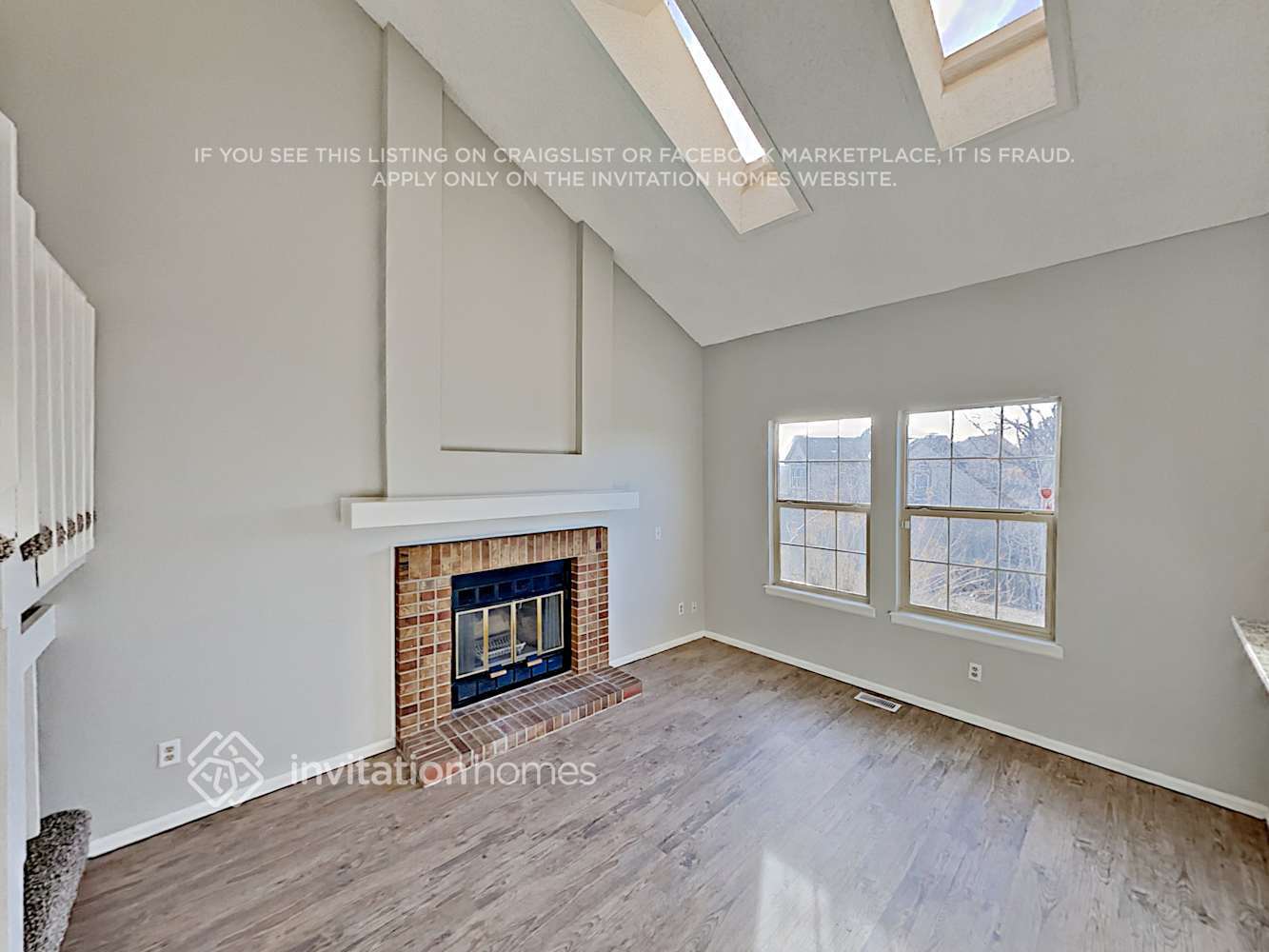 Building Photo - 2977 S Bahama St