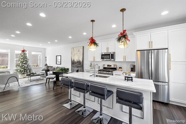 Building Photo - 5931 Stella Dr