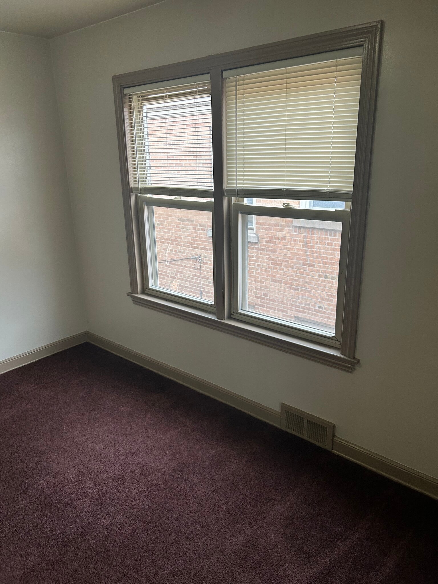 Building Photo - 8855 S Dorchester Ave