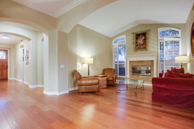 Building Photo - 8462 Donaker St