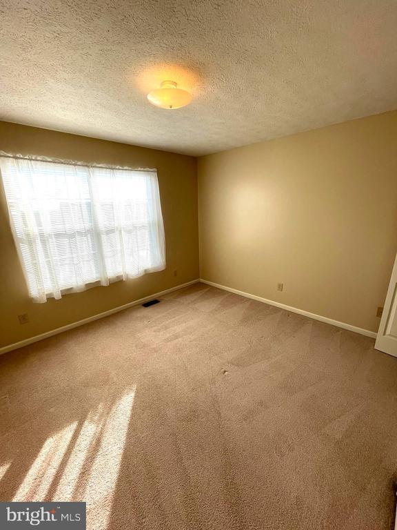 Building Photo - 2086 Cidermill Ln