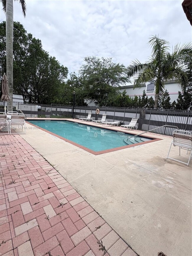 Building Photo - 9990 NW 19th Pl