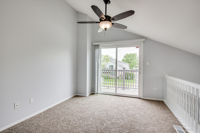 Building Photo - 3491 Willowview Ct