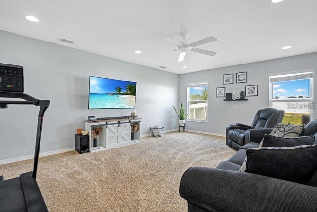 Building Photo - 5780 Dornich Dr