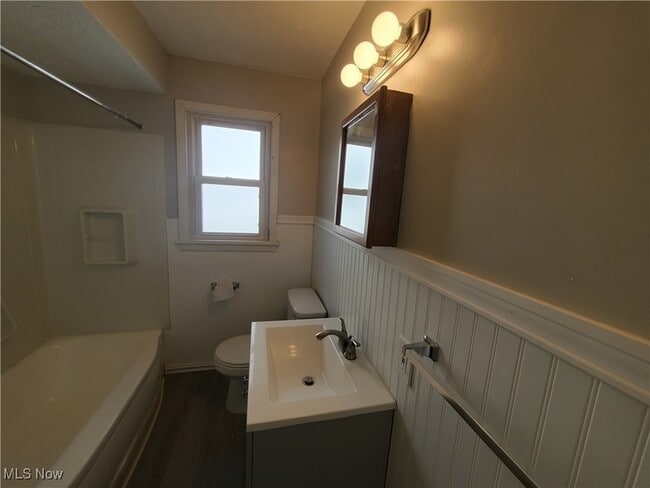 Building Photo - 4287 E 162nd St