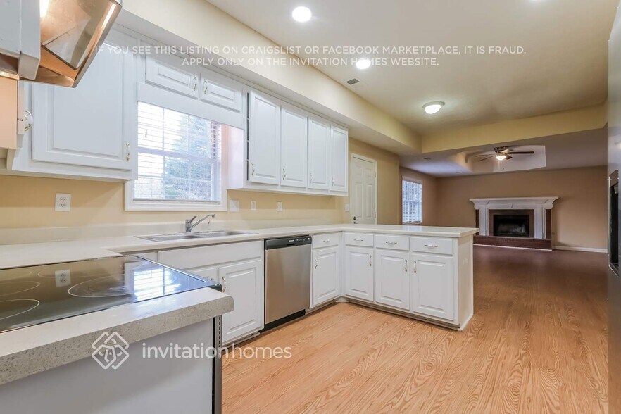 Building Photo - 1645 Rose Pointe Dr