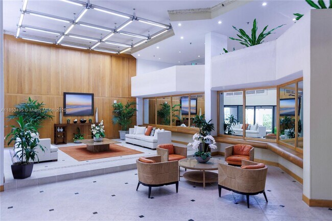 Building Photo - 170 Ocean Ln Dr
