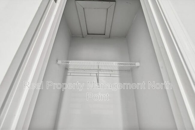 Building Photo - 1097 Westview Dr SW