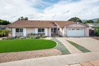 Building Photo - Spacious 4bd/2bth Home Available Now!