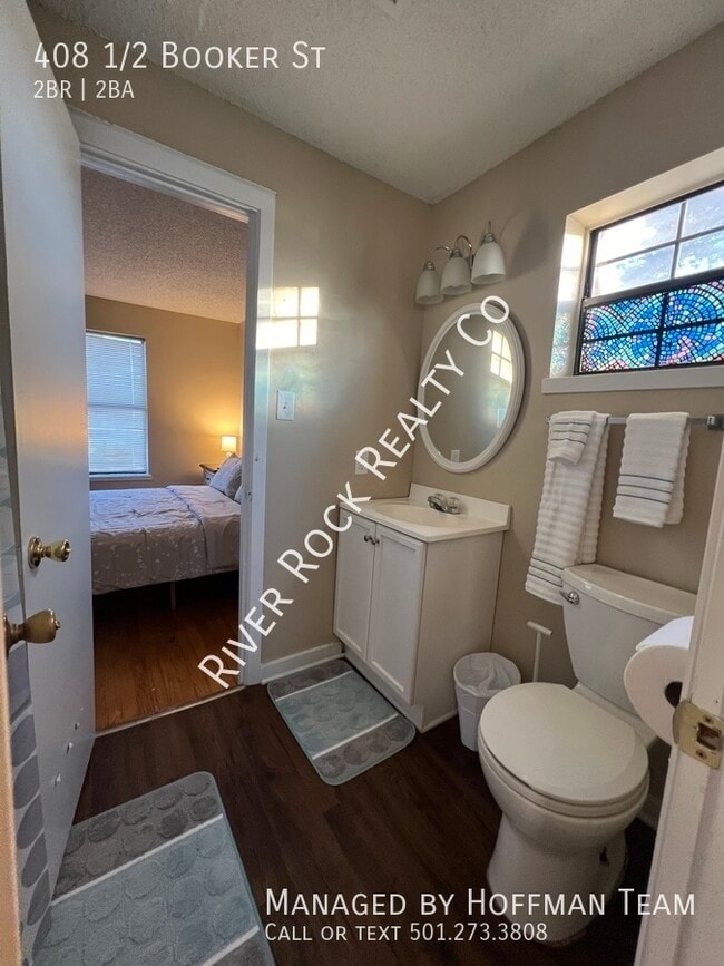 Building Photo - 408 1/2 Booker St-