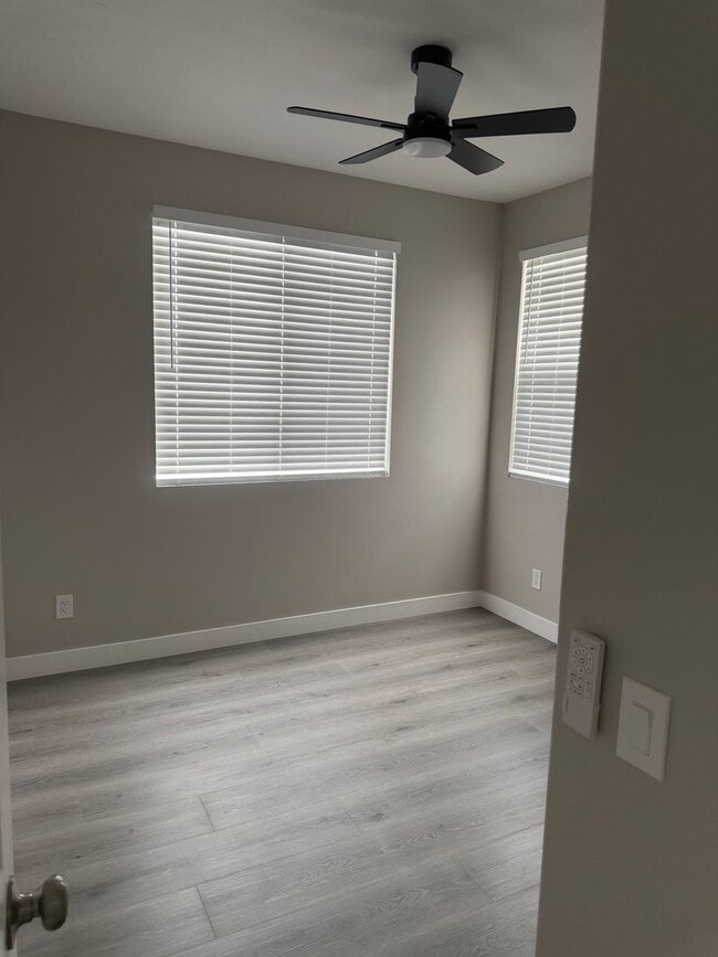 Building Photo - Eastvale 2 story beauty