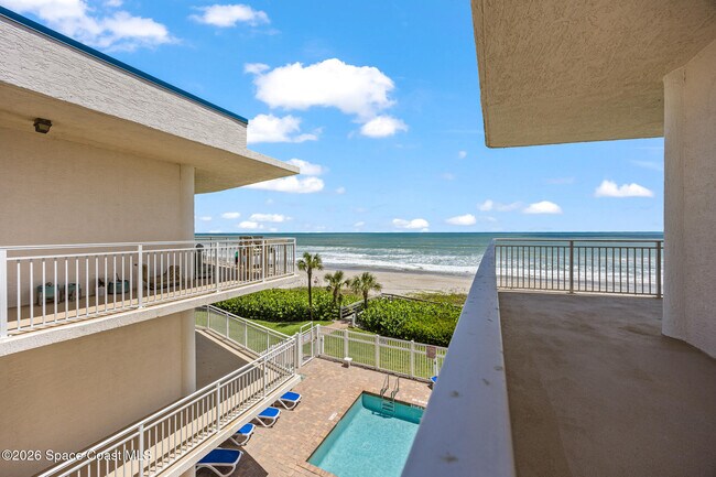 Building Photo - 601 N Miramar Ave