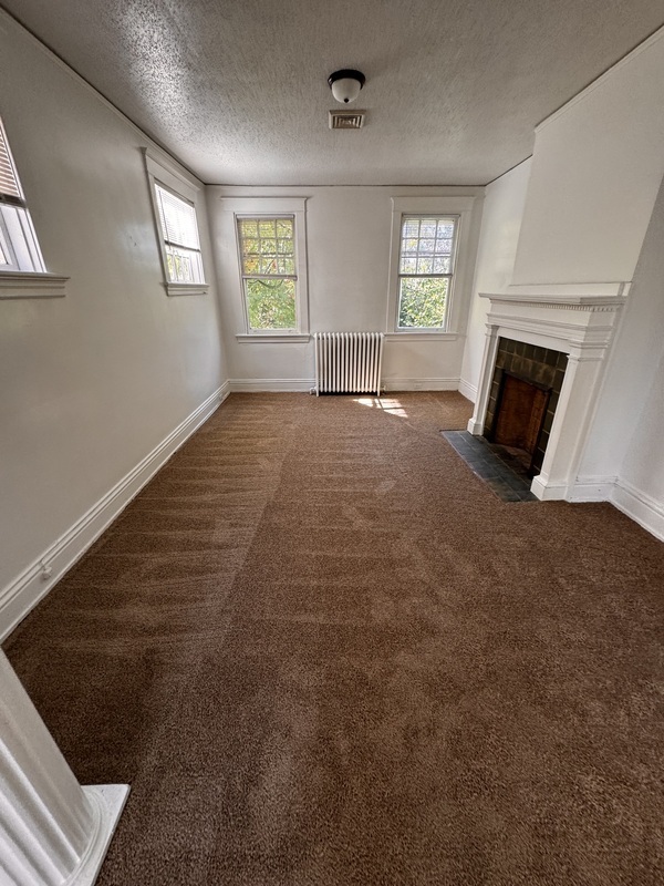 Building Photo - 2818 Hanes Ave