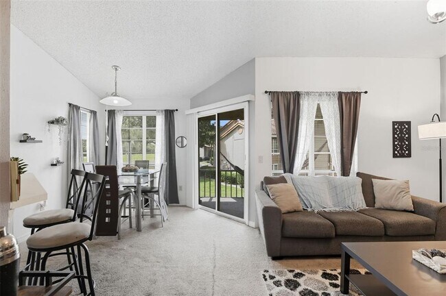 Building Photo - 4684 Pembrook Pl