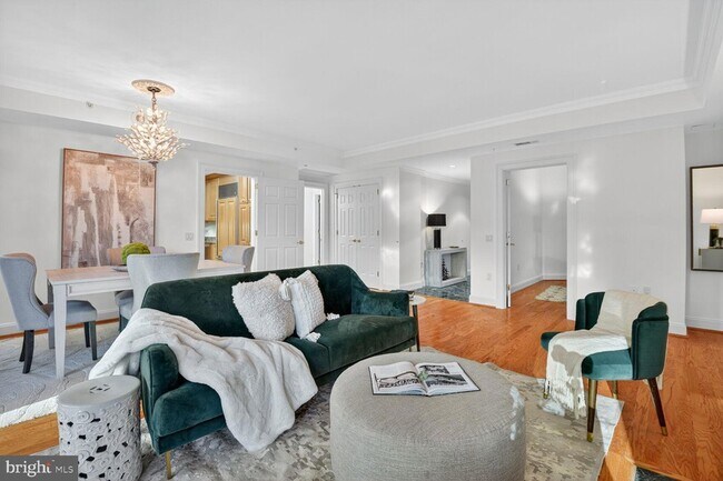 Building Photo - 5630 Wisconsin Ave