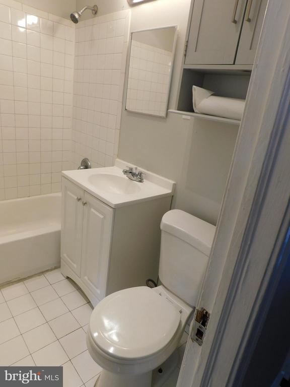 Building Photo - 4243 Princeton Ave