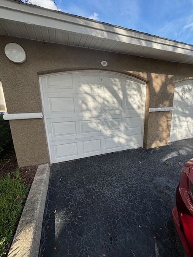 Building Photo - Mosaic at Millenia Condo