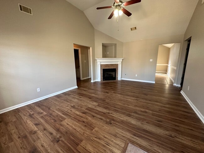 Building Photo - 1997 Sylvan Lake Dr