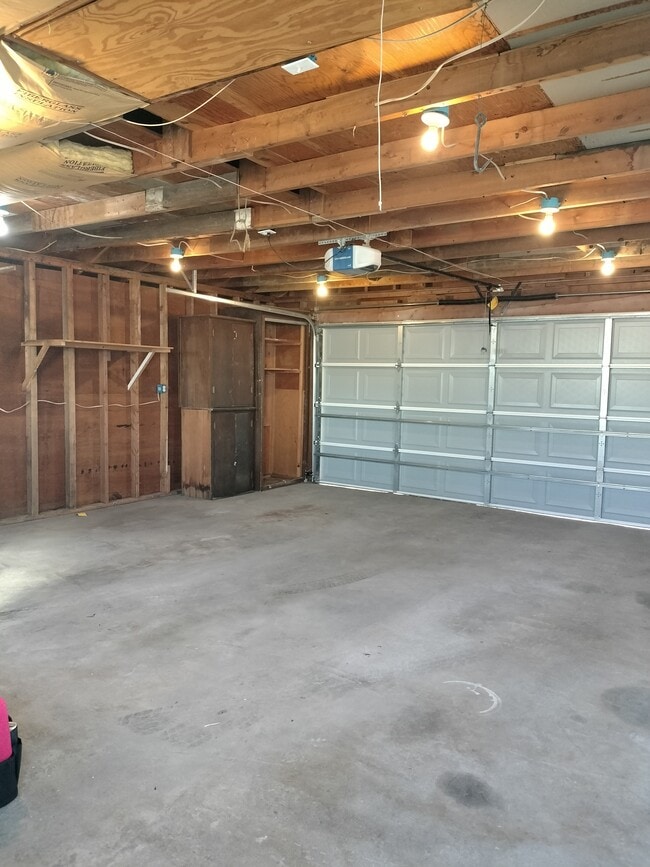 Building Photo - 1412-1411 11th Ave S