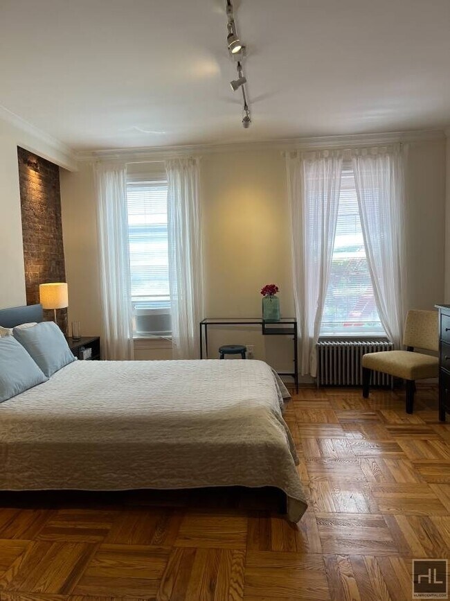 Building Photo - EAST 61 STREET